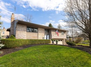 1765 Wynwood Dr, Rocky River, OH 44116