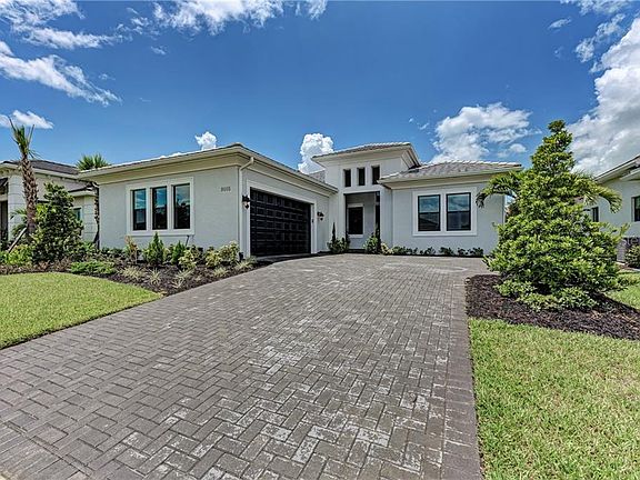 3rd image of 9005 Bernini Pl