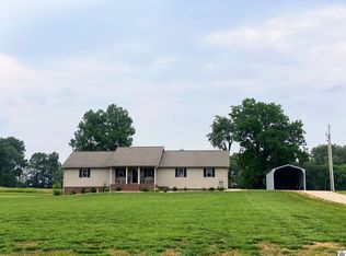 81 Cas Cal Dr, Benton, KY 42025