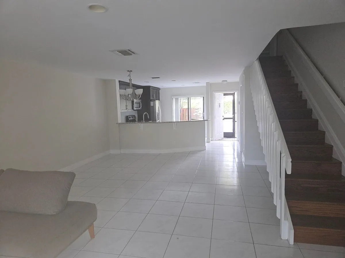 Building Photo - 7890 Lago Del Mar Dr #142