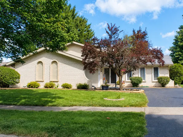 617 Melrose Ln, Beecher, IL 60401