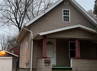 2292 9th St SW, Akron, OH 44314