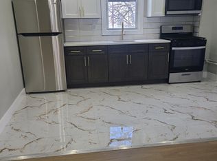 127 W 22nd St #2A, Bayonne, NJ 07002