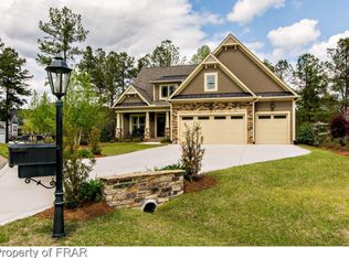 46 Shining Water Ln, Spring Lake, NC 28390