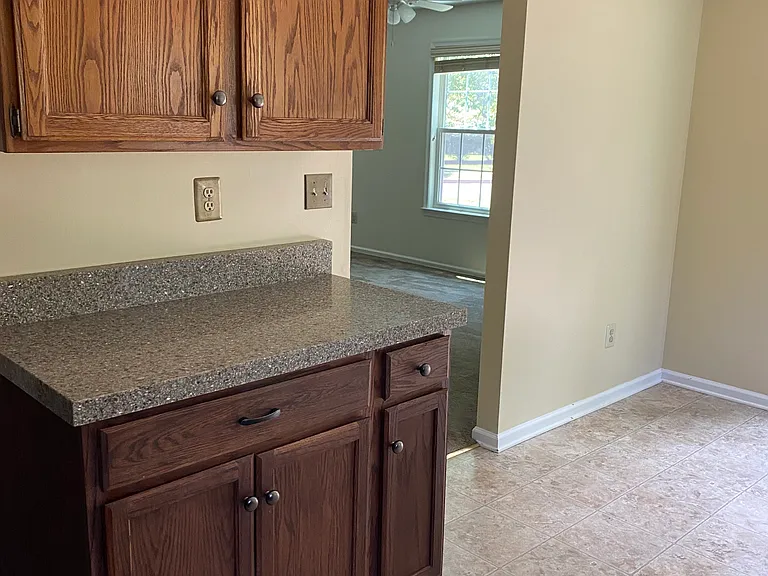 1 Aster Way — Photo 17