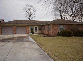 414 Tulip Dr, Wapakoneta, OH 45895