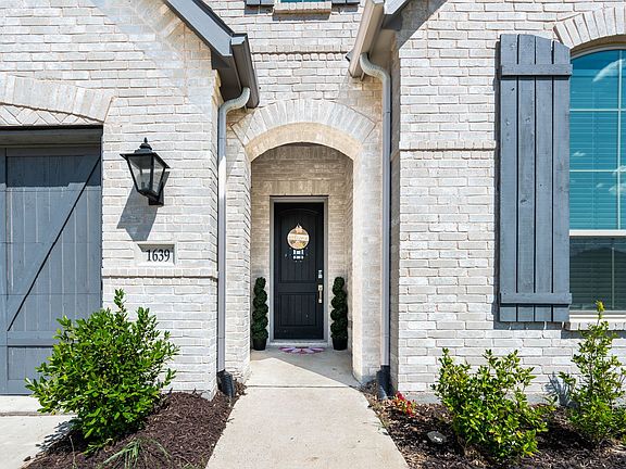 4th image of 1639 Salvatore Ln