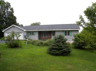 38 Agnew Rd, Morrisonville, NY 12962