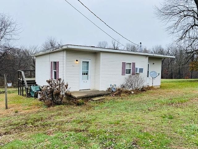 1st image of 833/851 Crowley Ln