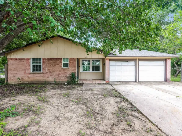 1754 E Red Bird Ln, Dallas, TX 75241