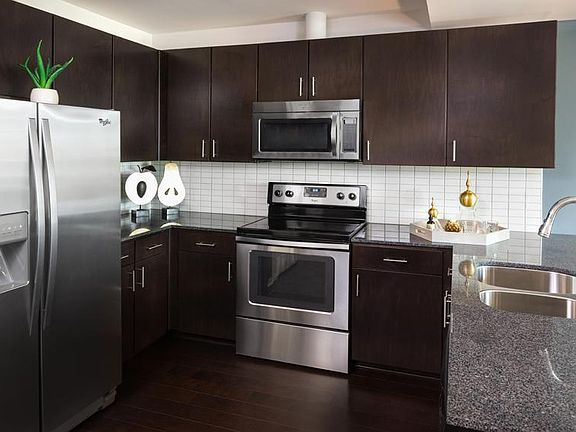 5th image of 2322 N Houston St #306