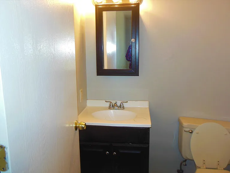 1410 Forest Ln — Photo 11