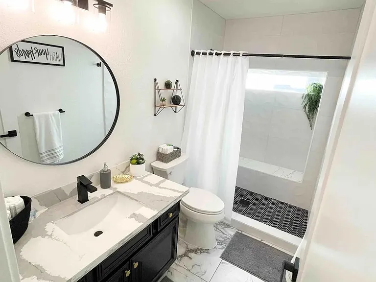 8735 E Culver St — Photo 37
