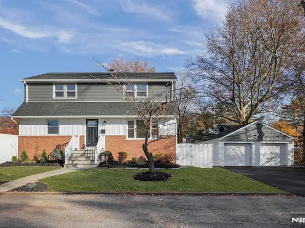 103 Arlington Ave, Bergenfield, NJ 07621