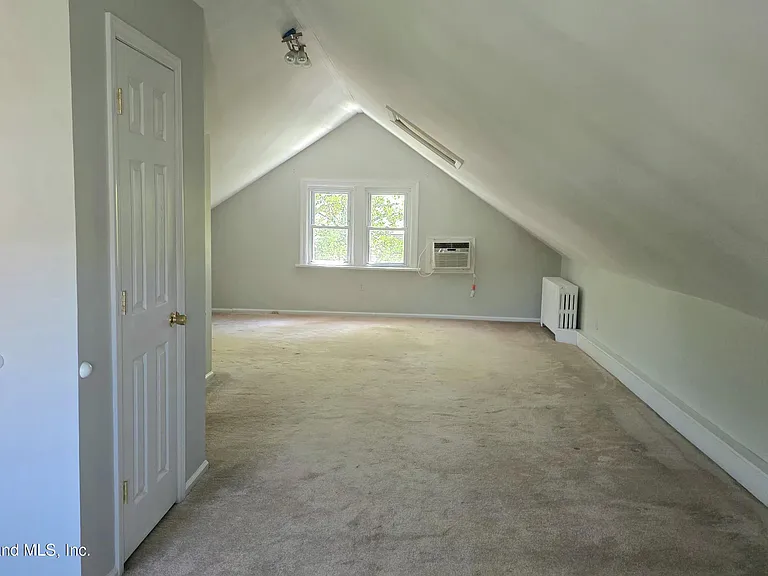 16 Allison Pl — Photo 33