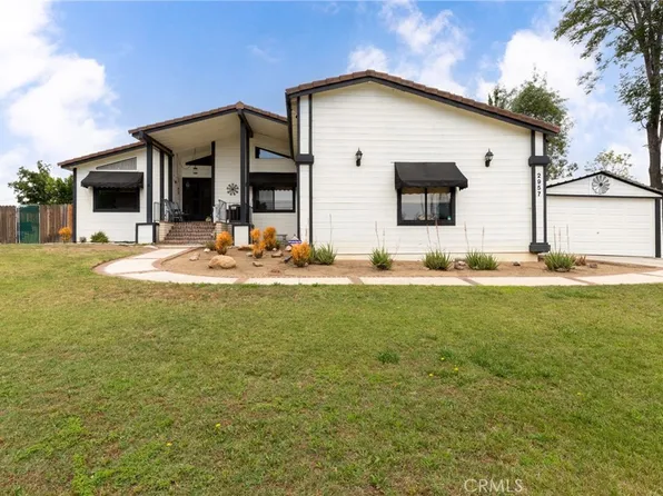 2957 McAllister St, Riverside, CA 92503