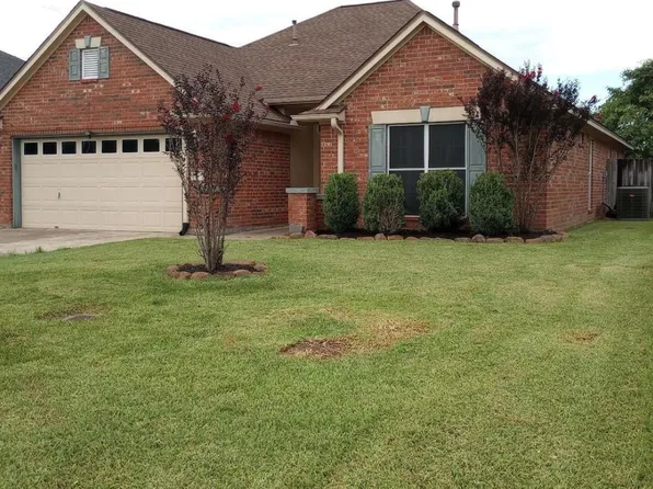 7996 Blue Bonnet Ln, Beaumont, TX 77713