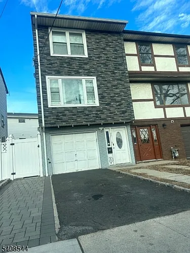 43 Parker Rd Photo 1