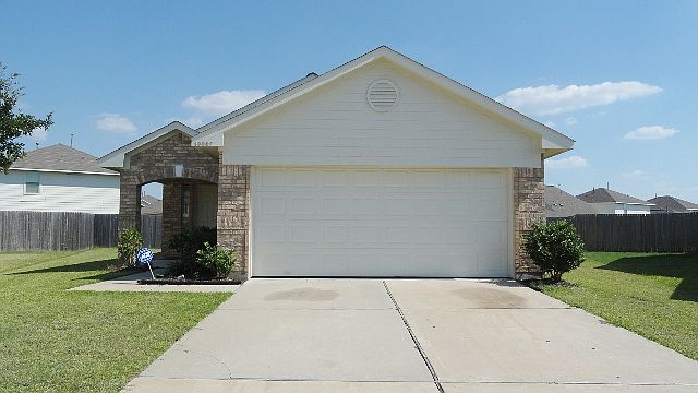 1st image of 19007 S Whimsey Dr