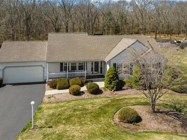 47 Blossom Ct, South Kingstown, RI 02879