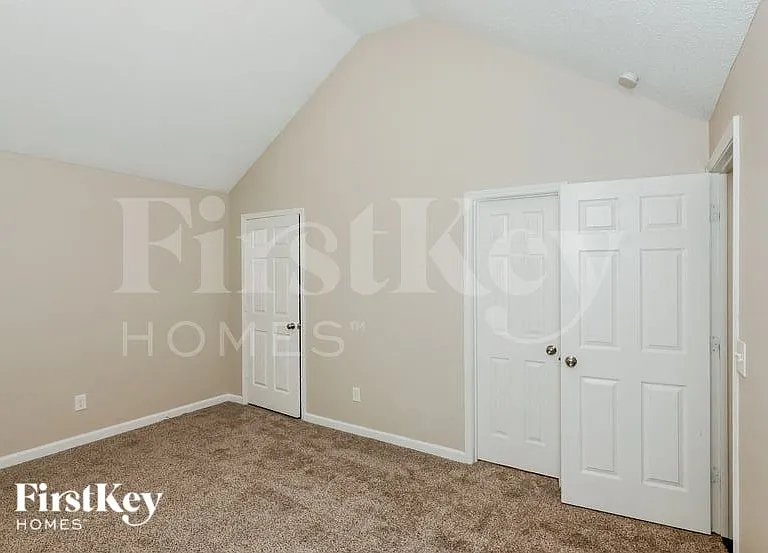 1024 Stinson Glen Ln — Photo 8