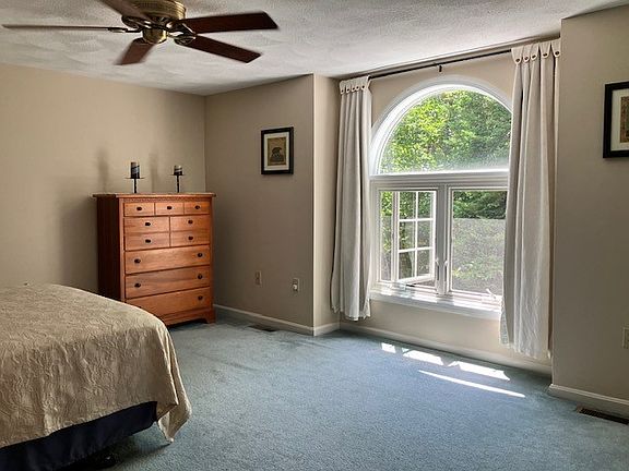 5th image of 28 Antler Ct