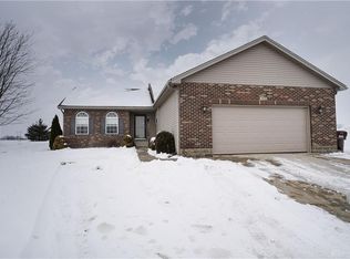 171 Knolls Dr, Wilmington, OH 45177