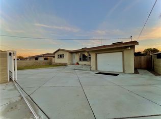 16319 Athol St, Fontana, CA 92335