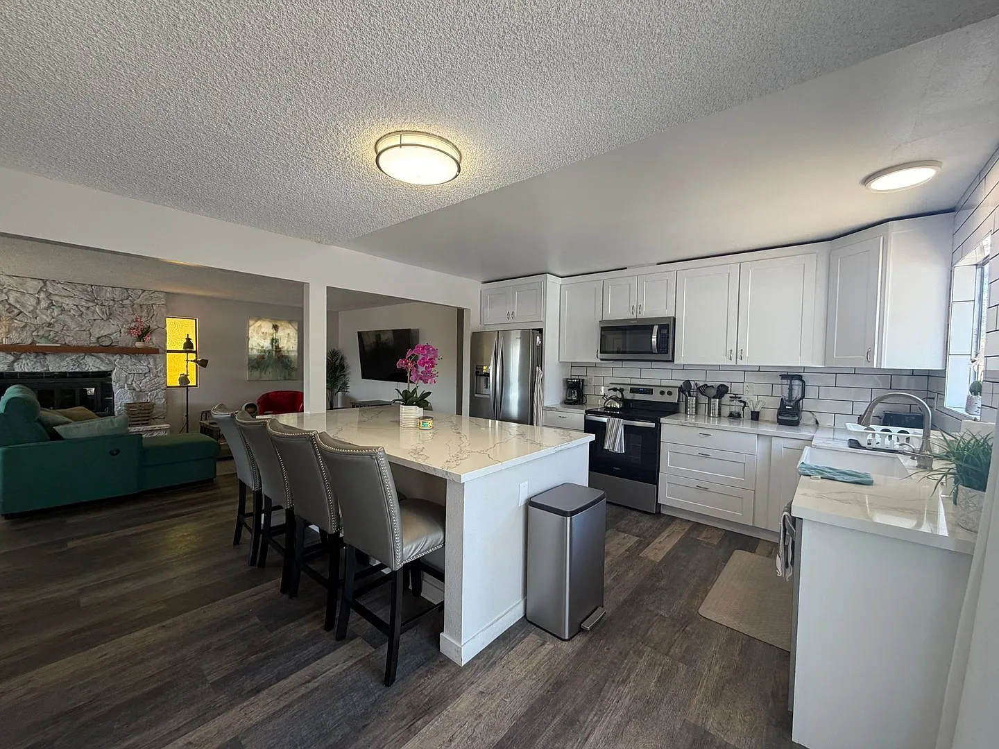 Solar! 3BR 2BA Imperial Beach Home! Pets Ok! — Photo 4