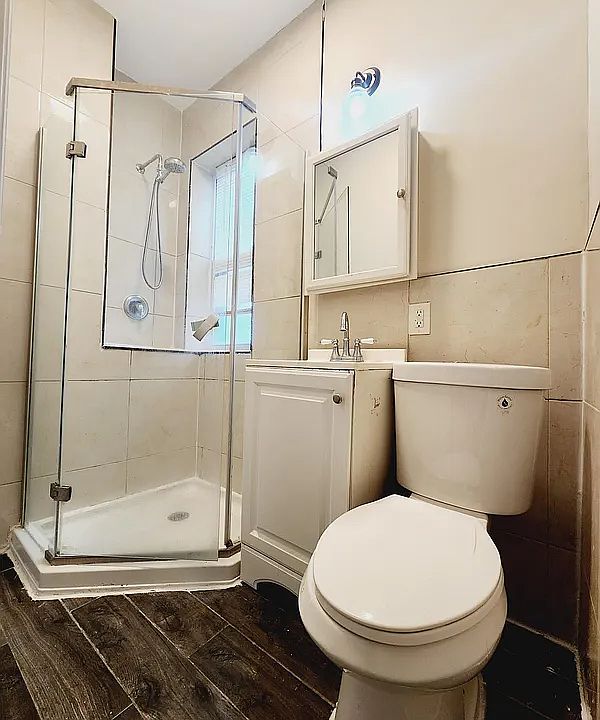 1st image of 20 Wade St #3A
