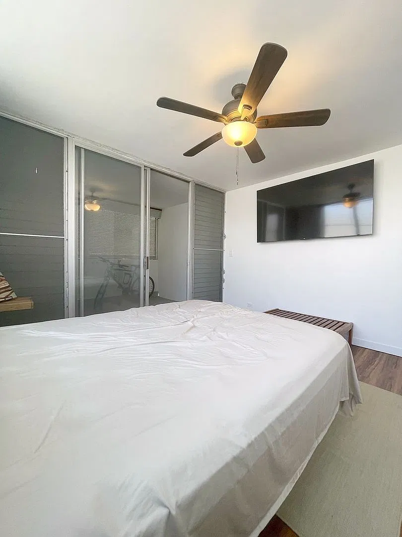 Six Twenty Sheridan Furnished 1-Bedroom Condo In Honolulu — Photo 4