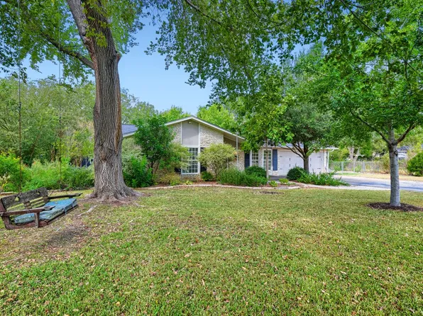 13100 Running Deer Trl, Manchaca, TX 78652
