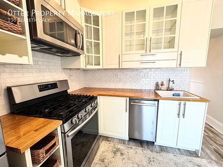 130 Elfreths Aly — Photo 14