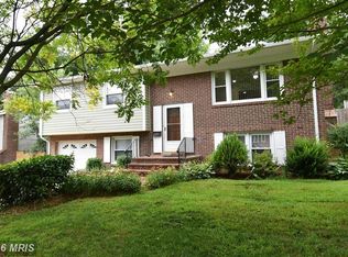 13710 Gilbert Rd, Woodbridge, VA 22193