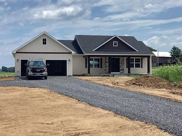 8739 Regal Dr, Mercersburg, PA 17236