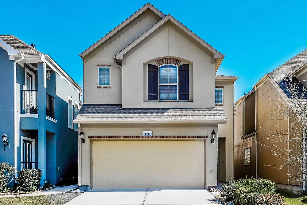 3 bed, 2.5 bath, 1812 sqft, $2,285 — Photo 4