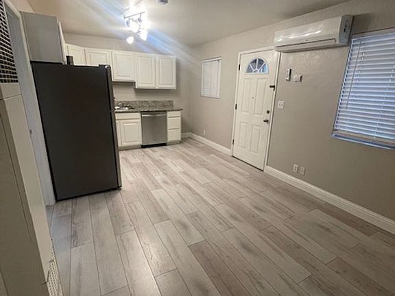 2nd image of 417 11th St #411A