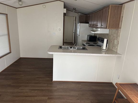2nd image of 753 W Main St #T26
