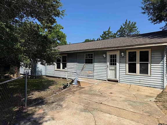 3rd image of 1602 E Main St