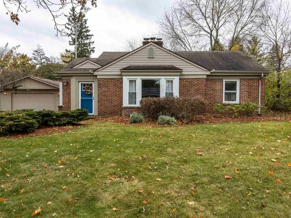 111 Varner Ct, Midland, MI 48640