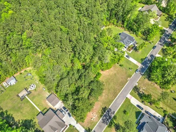 2033 Tacoma Cir, Ridgeville, SC 29472
