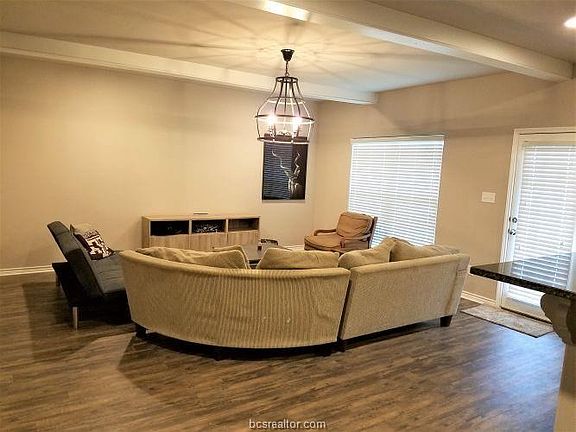2nd image of 3501 Summerway Dr