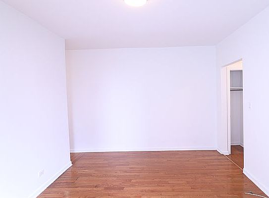 2nd image of 37-33 College Point Blvd APT B3d