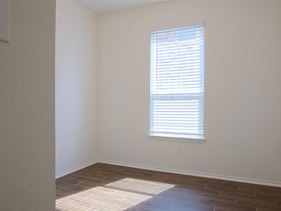 2nd image of 4833 Teverola Dr