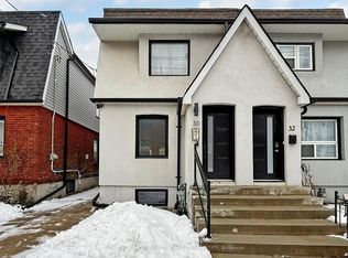 30 Mosley St #BASEMENT, Toronto, ON