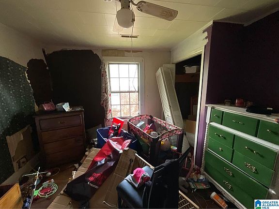 5th image of 201 9th St