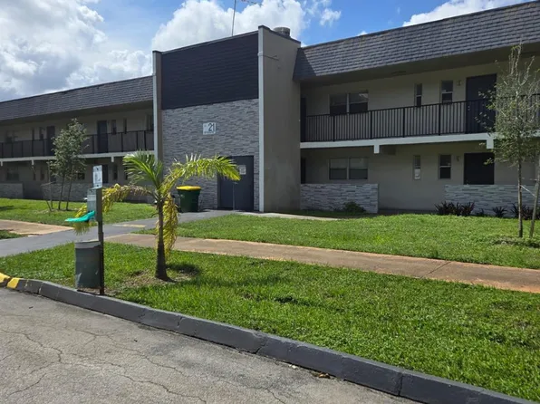 8001 Fairview Dr, Fort Lauderdale, FL