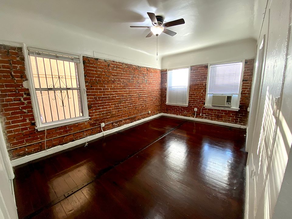1st image of 849 S Oxford Ave #201