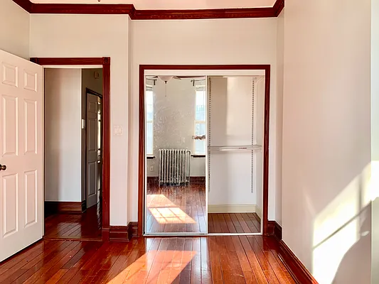 Rented by Garfield Realty  | media 6