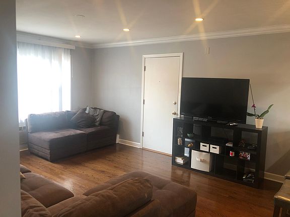 5th image of 3525 N Central Ave APT C3